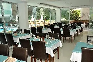 Atlas Otel Çeşme