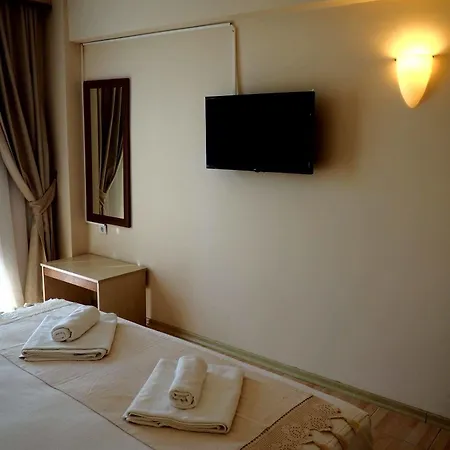 Atlas Otel Çeşme
