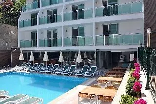 Hotell Atlas Çeşme